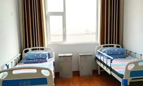 专访导演饶晓志：对《万里归途》满意和骄傲